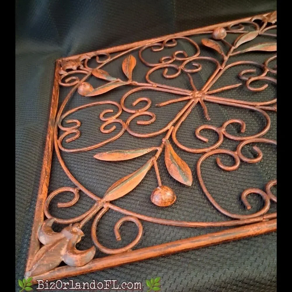 Deco 79 Metal Scroll Home / Wall Decor / Wall Sculpture / Wall Art 14x14 (Brown)